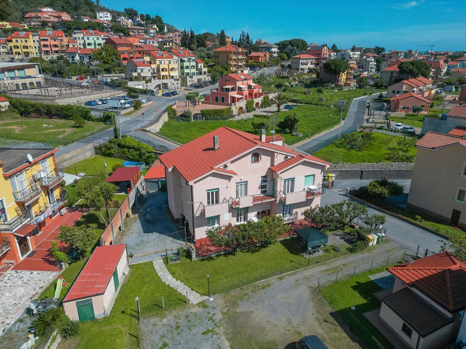 Casa Vacanze Ferrando Apartment Pietra Ligure Exterior photo