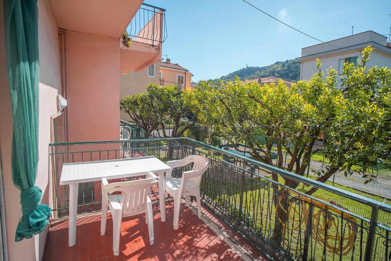 Casa Vacanze Ferrando Apartment Pietra Ligure Exterior photo